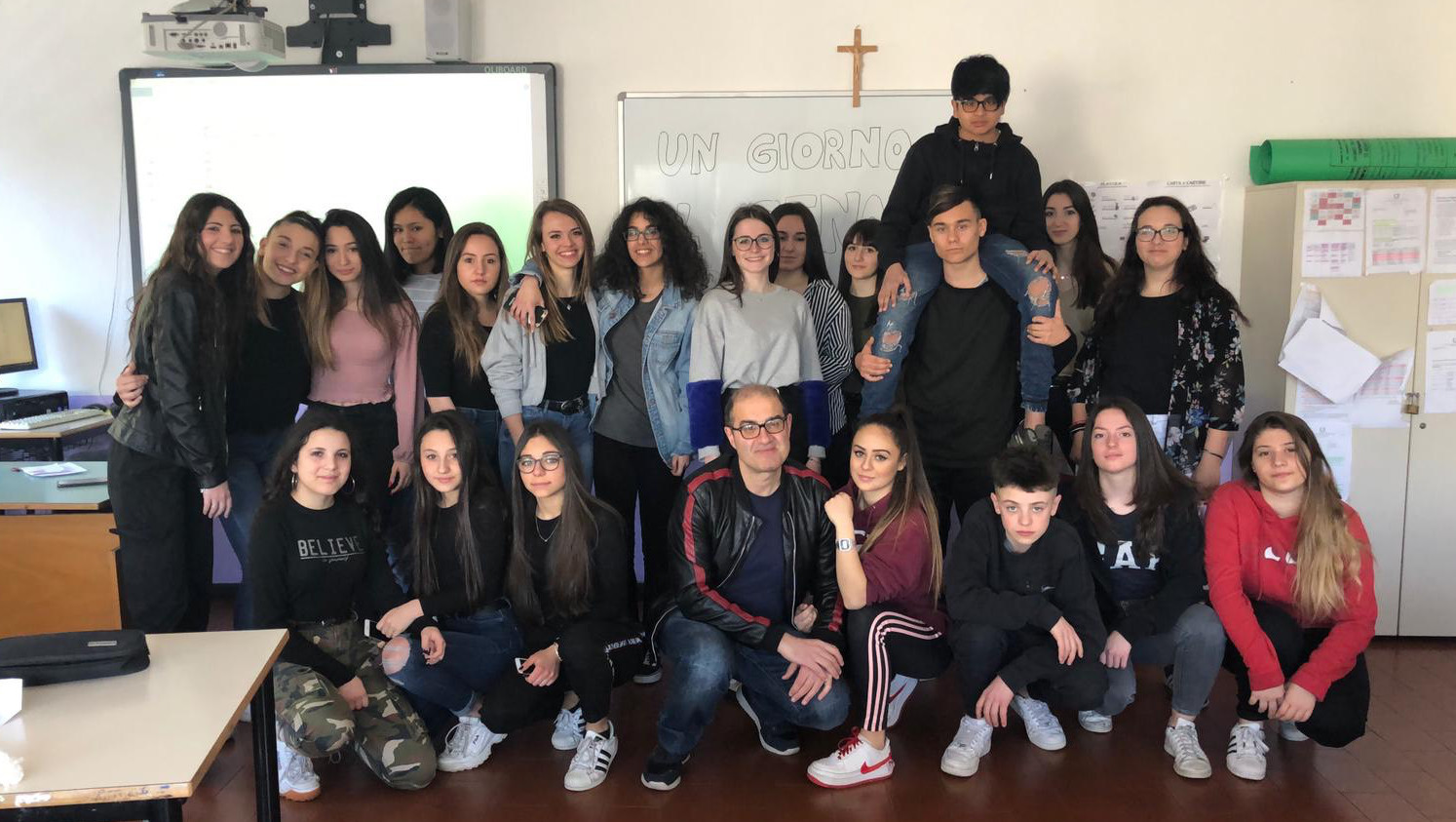 Delega al Governo in materia di parziale riordino dei cicli scolastici per favorire scelte di indirizzo più autonome e attinenti alle capacità, inclinazioni naturali e aspirazioni degli studenti