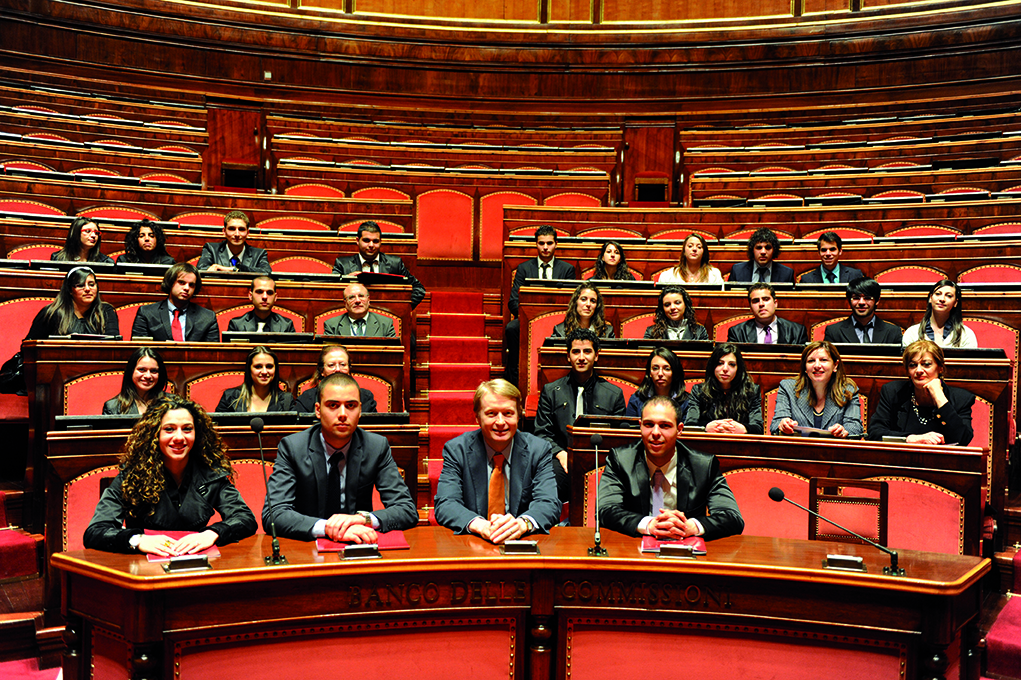 Un giorno in Senato, 10 e 11 maggio 2010