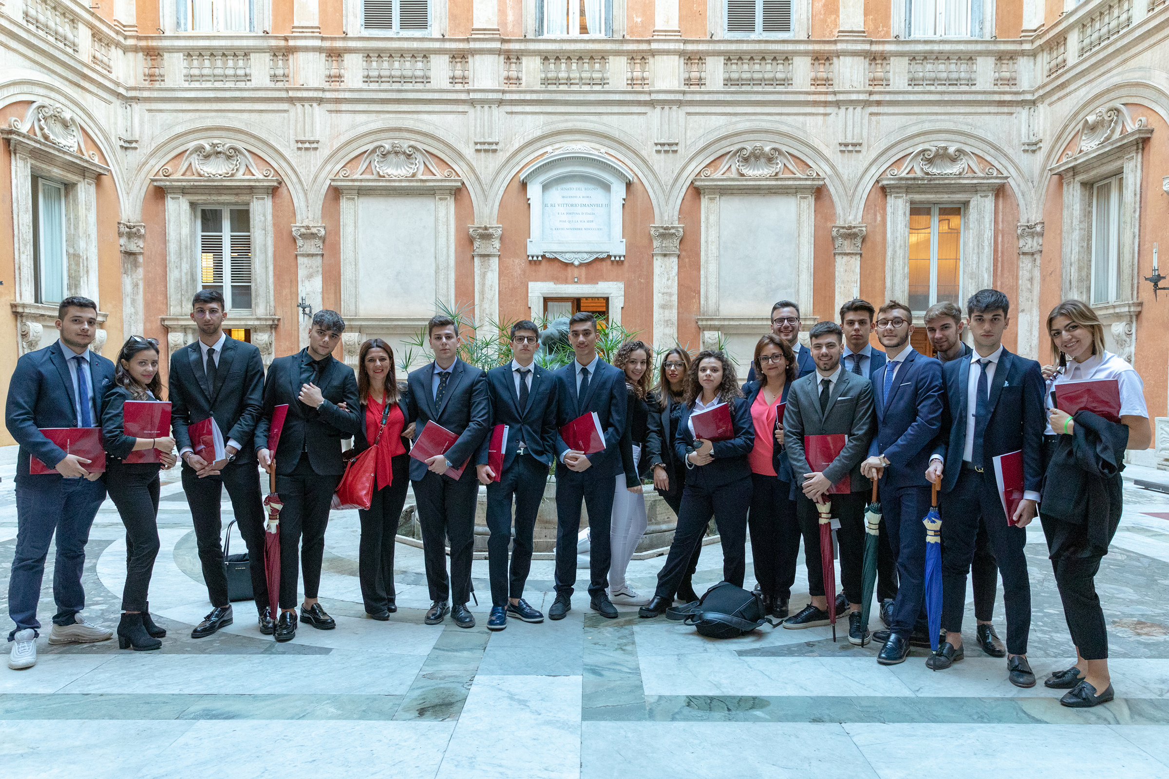 "Un giorno in Senato", premiati i ragazzi dell'ITE G. Russo di Paternò (CT)